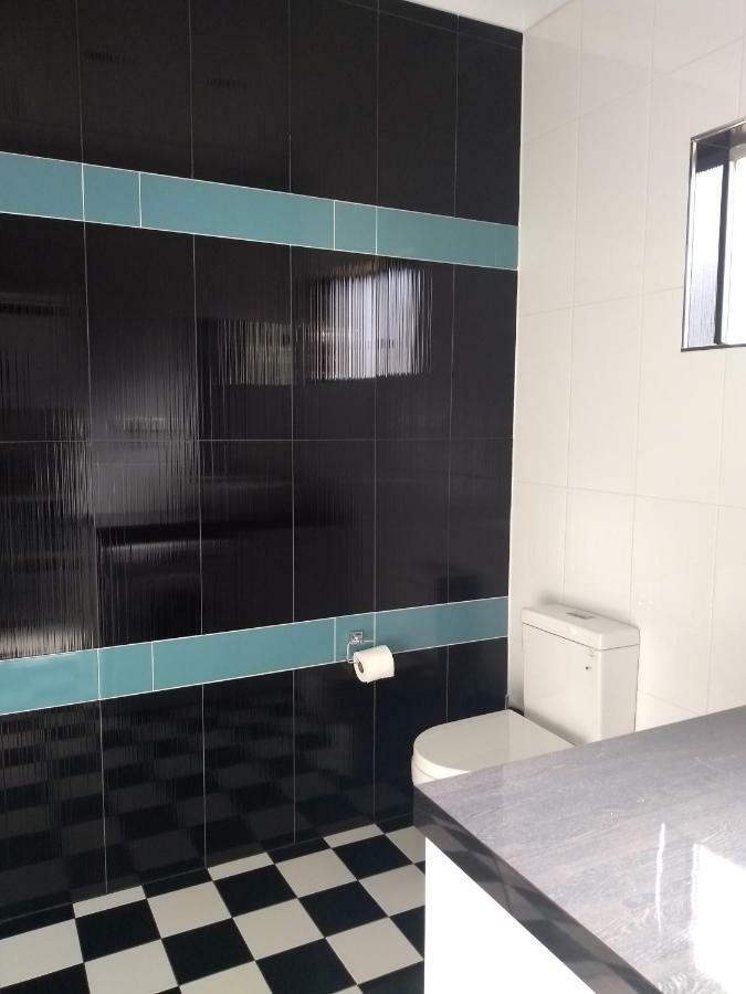 Kindred Studio Apartments Leeton ภายนอก รูปภาพ