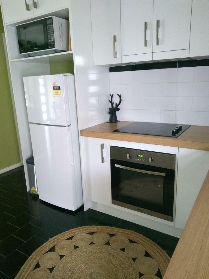 Kindred Studio Apartments Leeton ภายนอก รูปภาพ