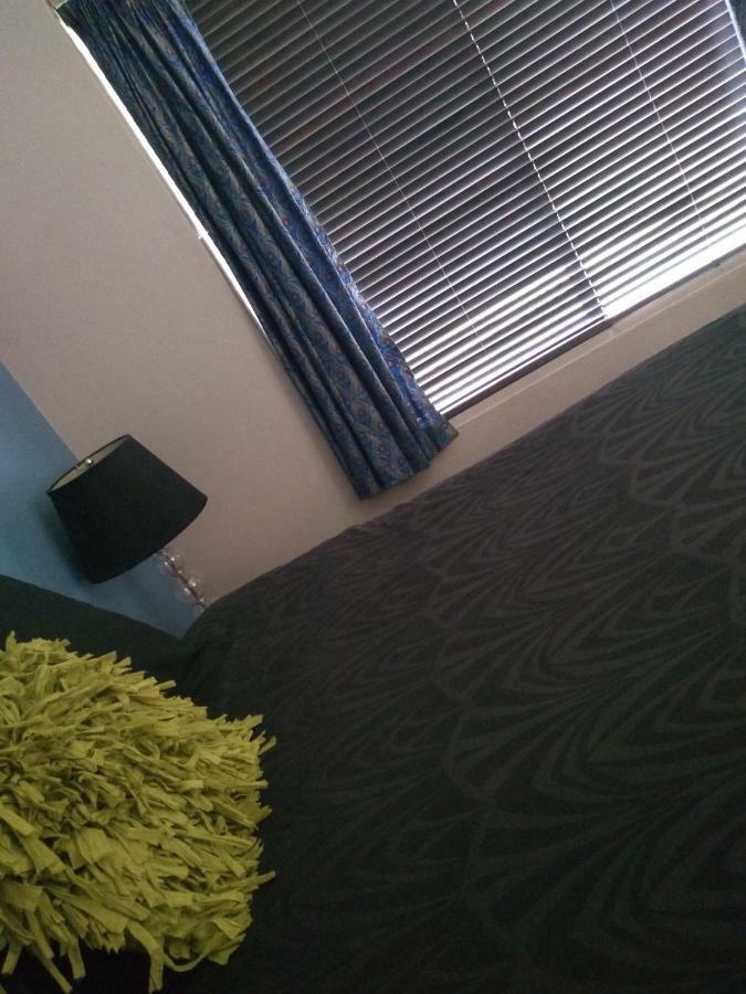 Kindred Studio Apartments Leeton ภายนอก รูปภาพ